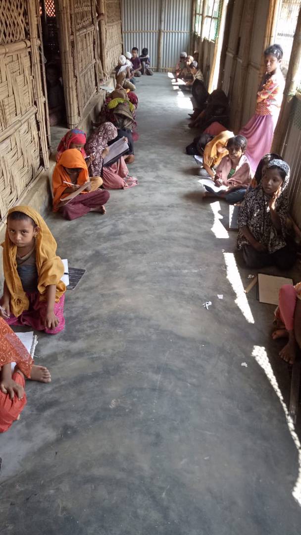 Girls studying in a community madrassa. Khin Maung